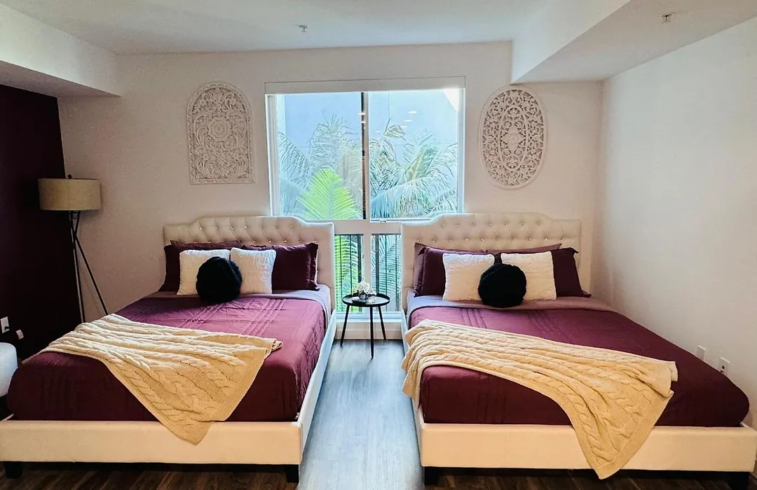Spectacular Cozy Loft Hollywood Free Parking-1